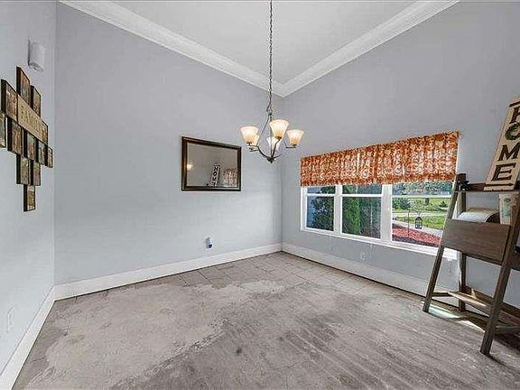 5th image of 79 Hampton Hills Ln