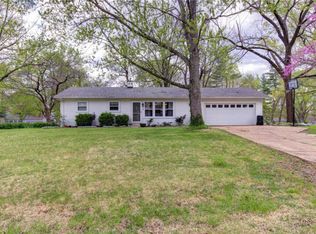 804 Ganahl Dr, Ballwin, MO