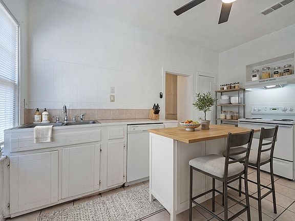 virtually staged photo of kitchen