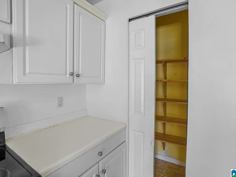 428428 Cambrian Ridge Trl — Photo 36
