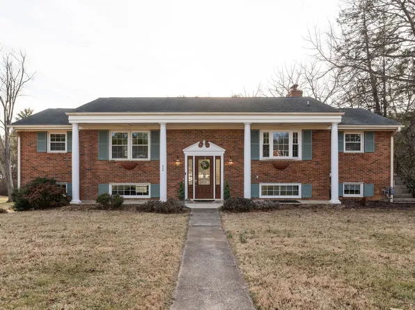 966 Northgate Ave, Waynesboro, VA 22980