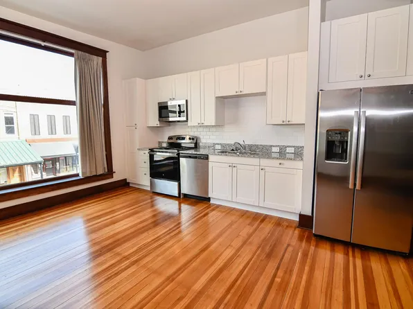 32 W Main St #201, Marshalltown, IA 50158