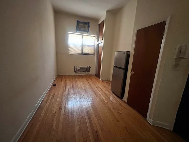1569 York Ave #1B — Photo 1