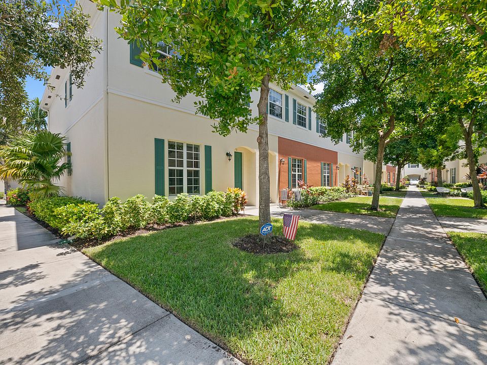 1st image of 701 SW 1ST Terrace