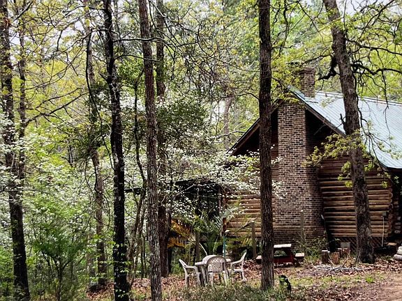 2nd image of 1593 County Road 2290