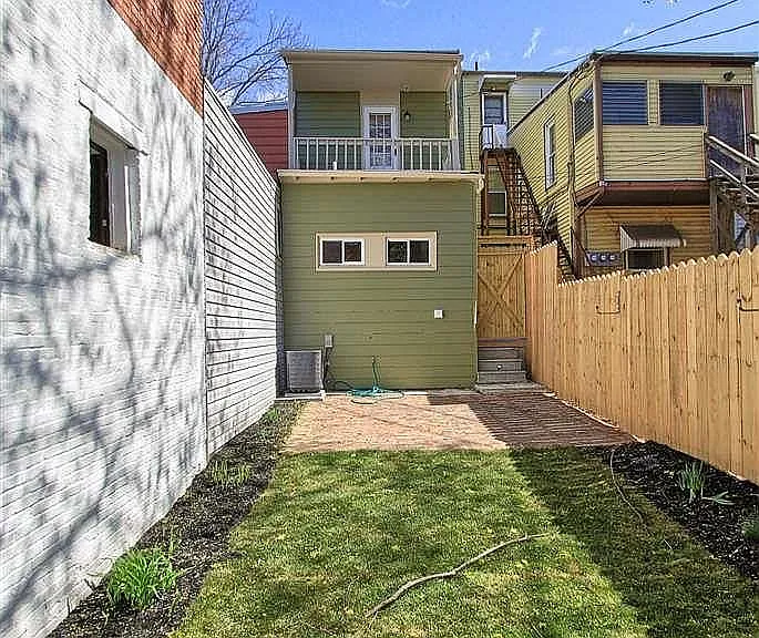 1414 Green St — Photo 18