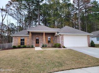 144 Woodburn Way, Pearl, MS 39208