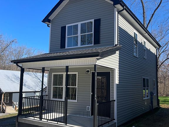 3rd image of 451D Shelby St