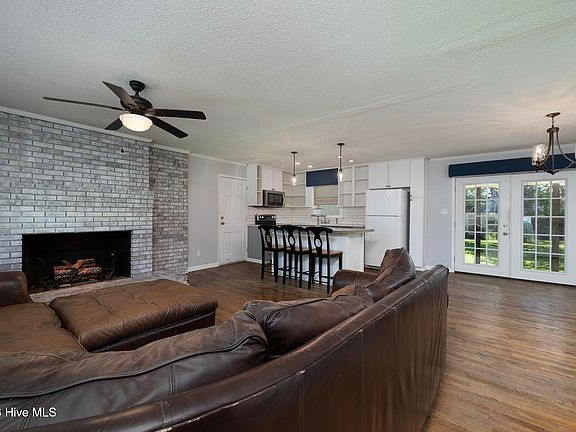 2nd image of 116 Barden Drive