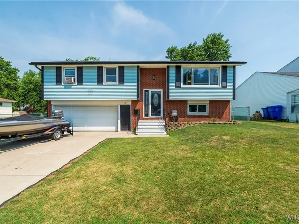 70 Christopher Dr, Buffalo, NY 14224