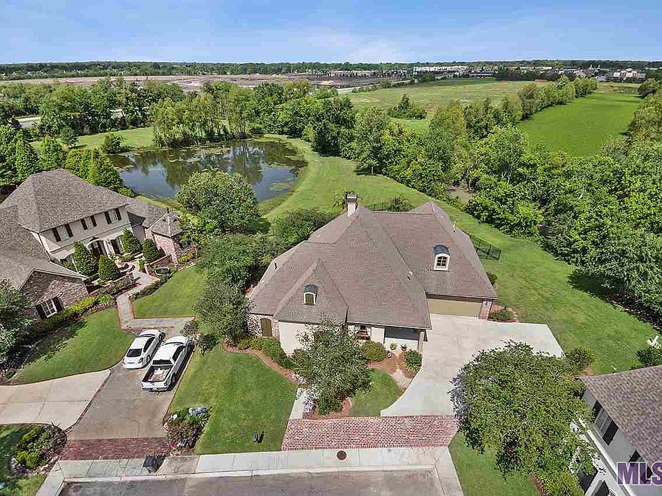 1st image of 11805 Villa Creek Ave
