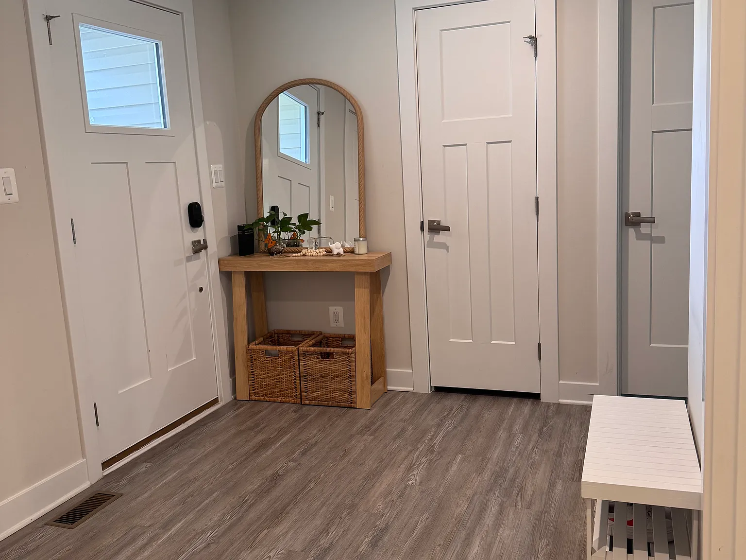 3 bed, 1736 sqft, $2,895 — Photo 2