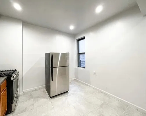 Rented by Keller Williams NYC | media 17