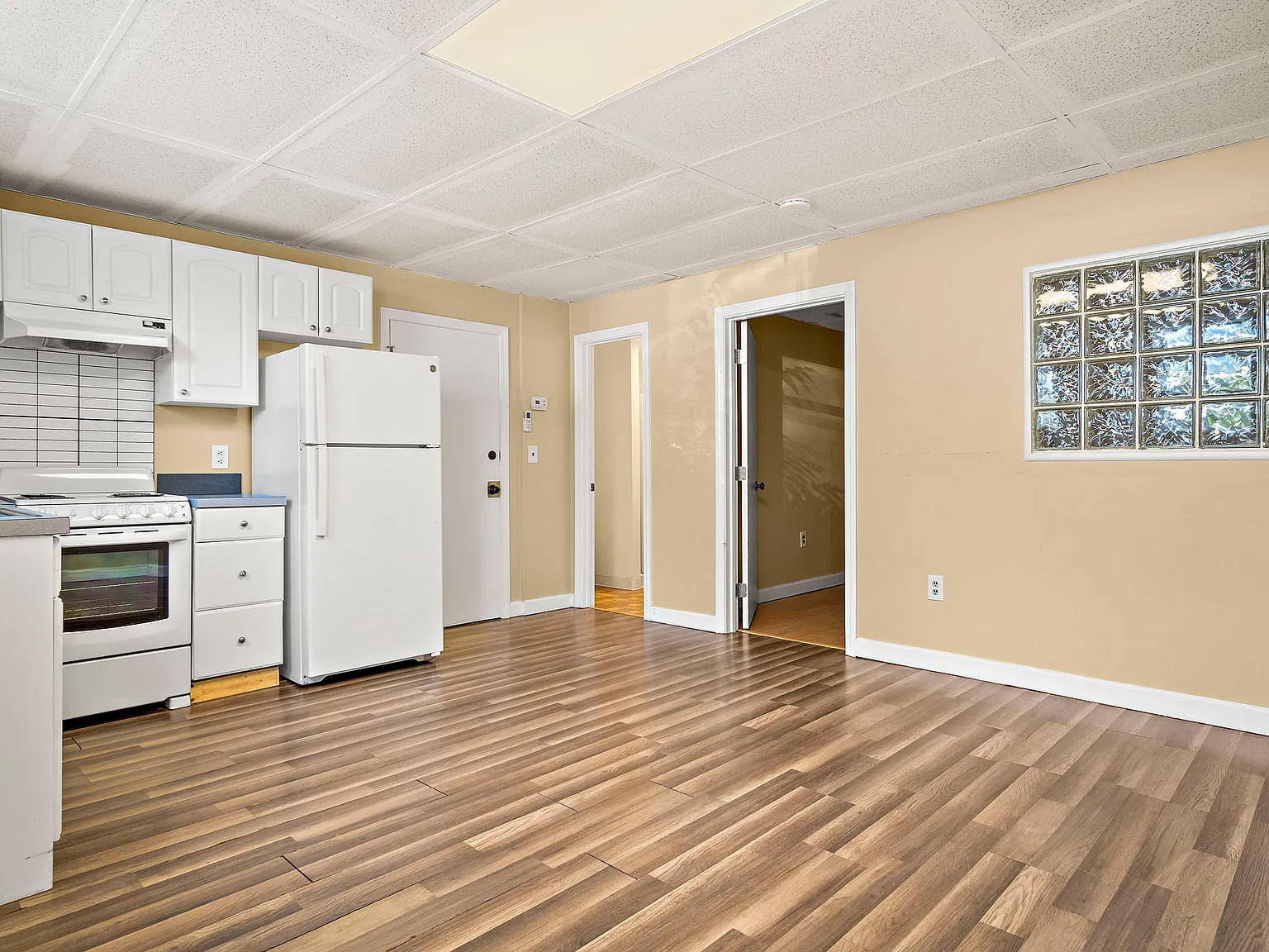 15 W Water St — Photo 3