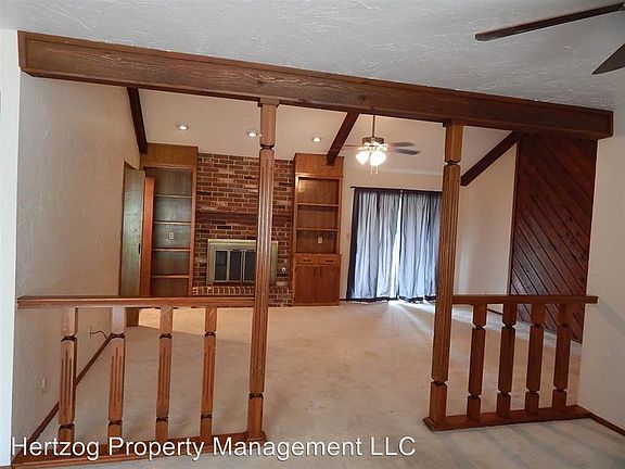 5th image of 1001 E Bradley Ave