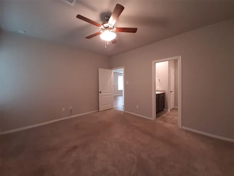 919 Redinger Ridge Dr — Photo 11