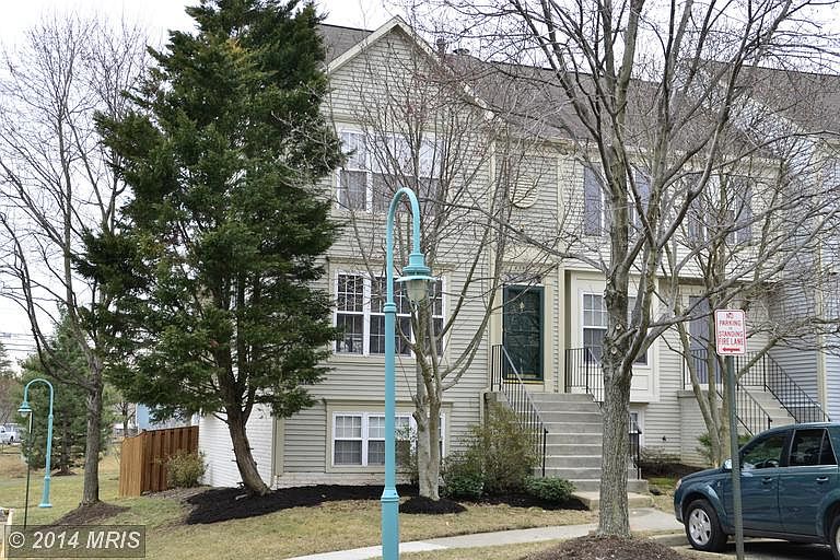 1st image of 45571 Hutchens Sq