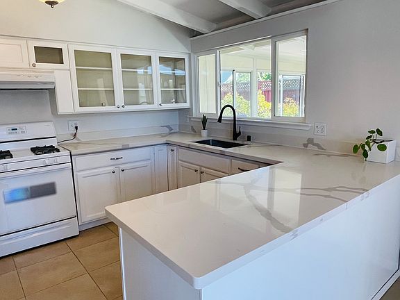 3rd image of 1156 Stoneylake Ct