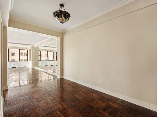 2 Tudor City Place image 11 of 18