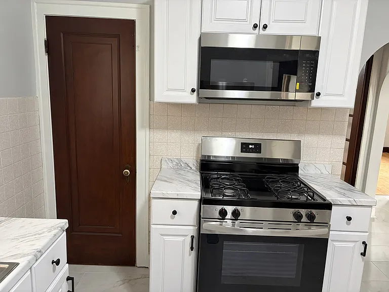 1835 Home Ave #1 — Photo 16