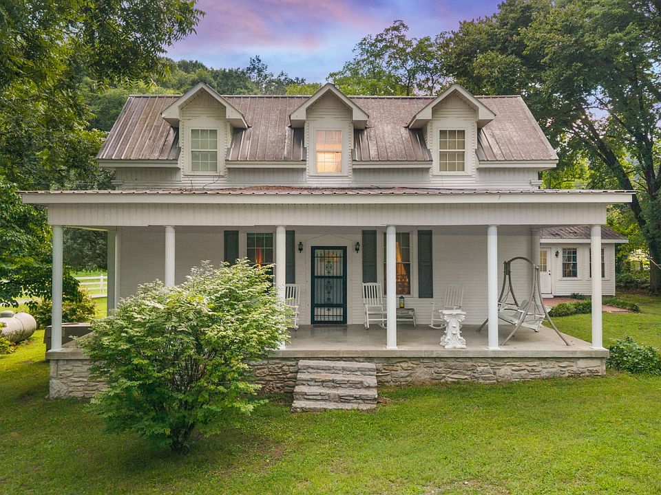 1st image of 54 Warden Rd