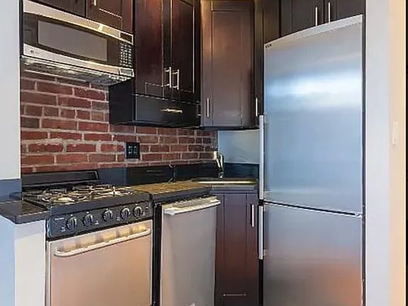 4th image of 321 W 16th St APT 5E