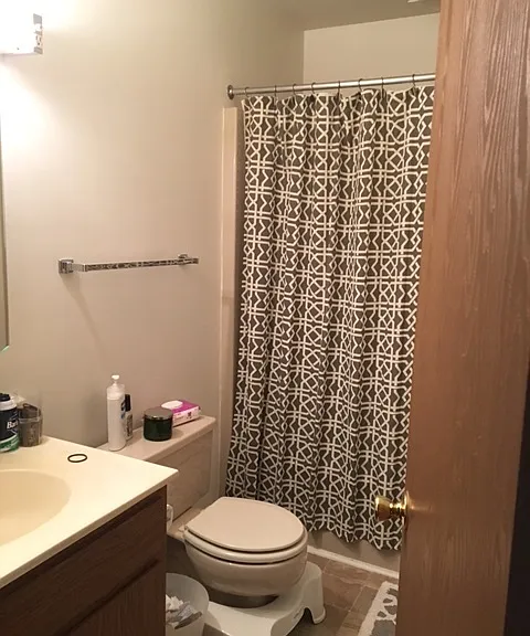 256-274 Colonial Dr — Photo 10