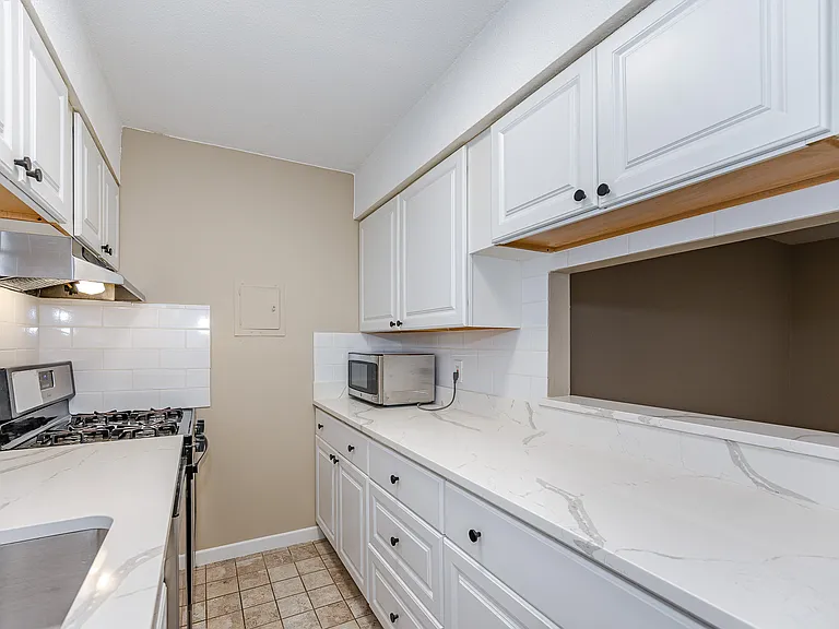 11 Crescent Dr #2 — Photo 21