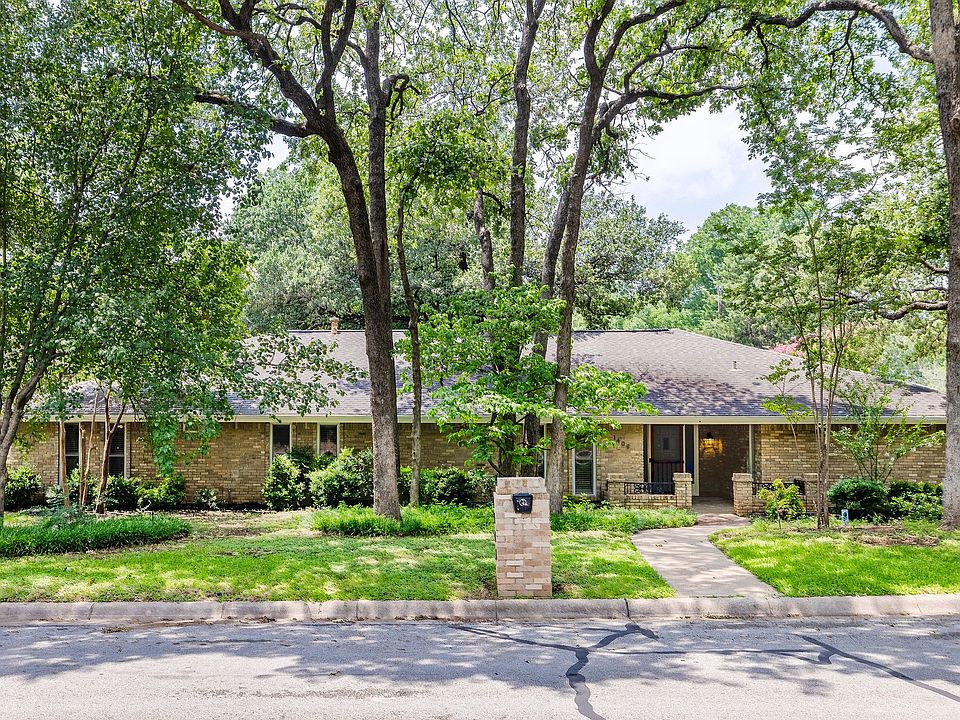 1st image of 1406 Shady Creek Dr