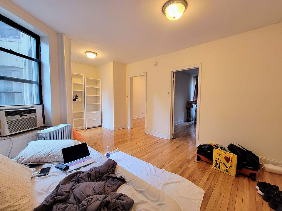 1st image of 26 E 105th St #4U