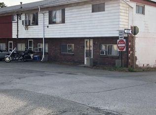 111 Strawberry St APT 3, Mercer, PA 16137