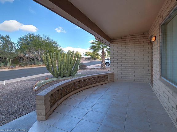 4th image of 4761 E Catalina Ave