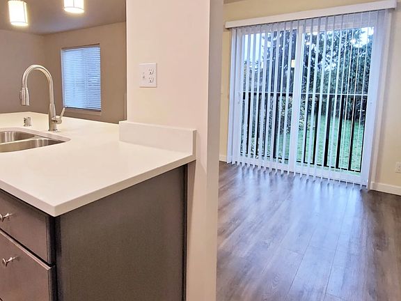 4th image of 10836 SE 204th St #13079802