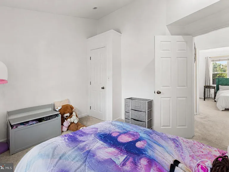 3218 Westdale Ct — Photo 23