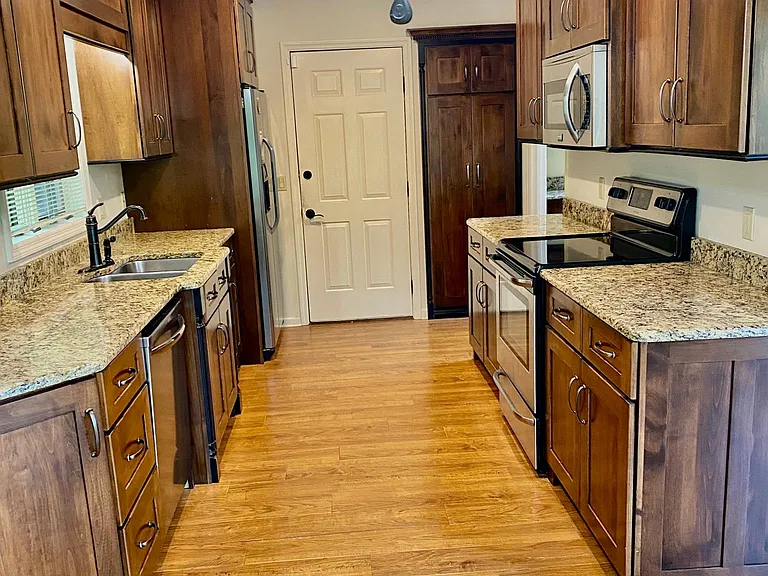 14 Almendra Ln — Photo 1
