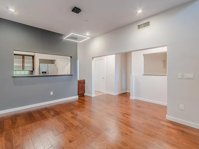 6927 Sumner St — Photo 12