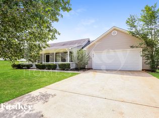 1412 Red Oak Way, Winder, GA 30680