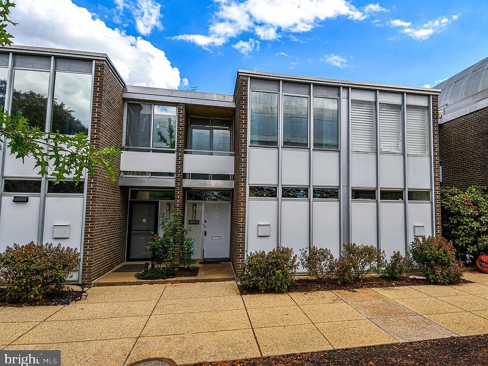 1st image of 354 N St SW #354