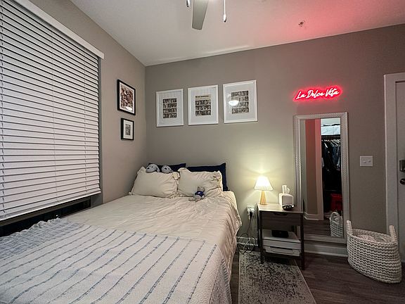 2nd image of 1305 NW 5th Ave #319