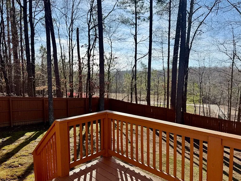 1136 Fieldstone Dr — Photo 9