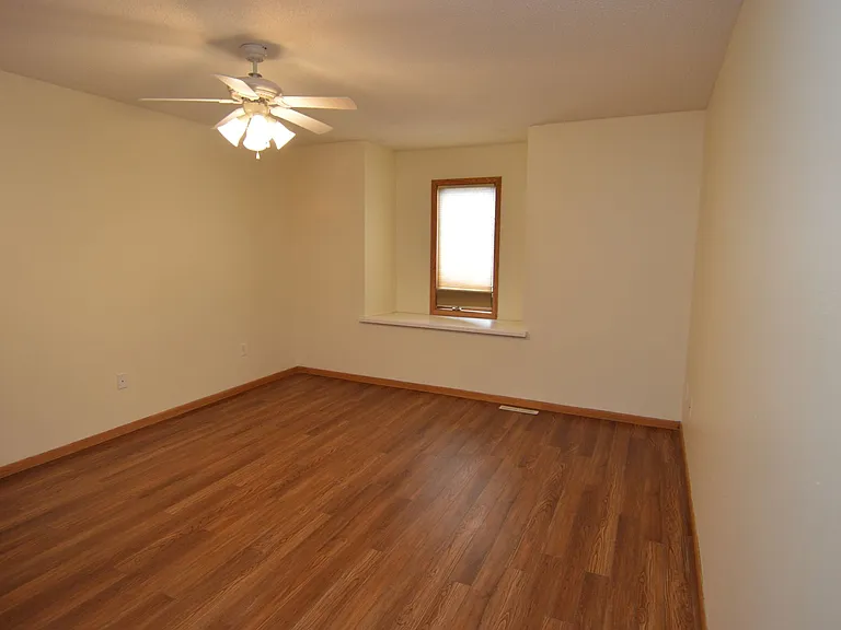 2258 Knightsbridge Ct — Photo 20