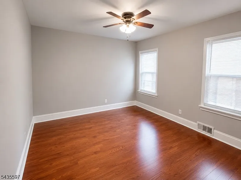3 bed, 2.0 bath, $2,300 — Photo 4