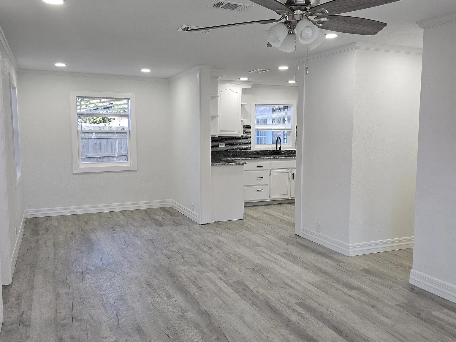 3 bed, 1256 sqft, $1,850 — Photo 3