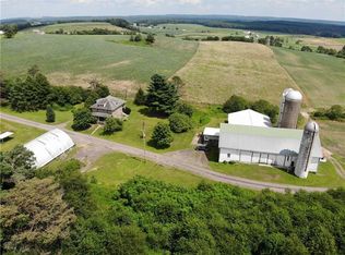 220 School Bus Rd, Somerset, PA 15501