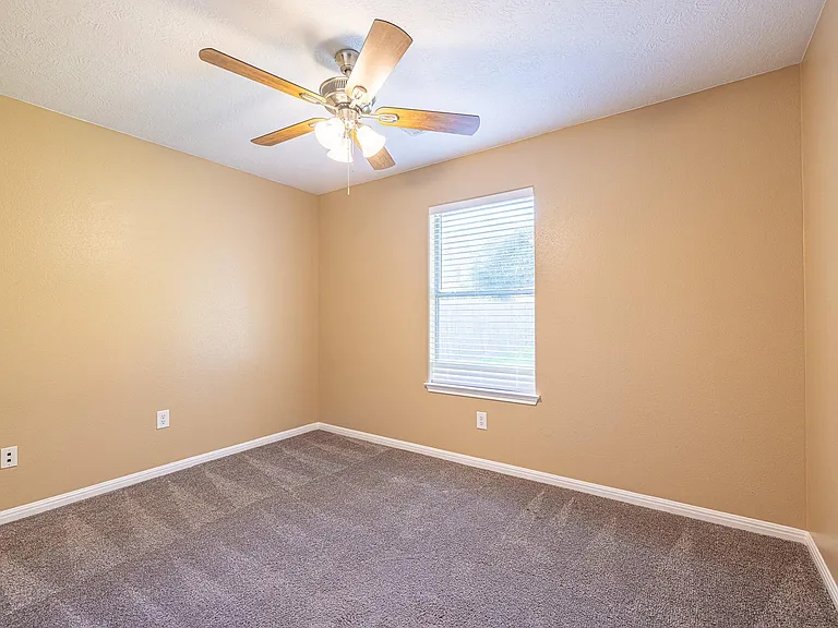 16381 Many Trees Ln — Photo 17