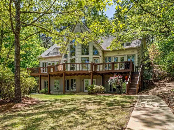 529 Windermere Rd, Alexander City, AL 35010