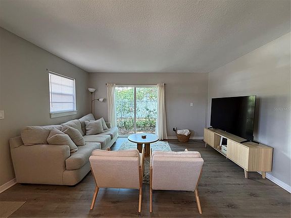 4th image of 1720 W Arch St