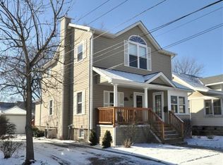 657 Wing St, Plymouth, MI 48170