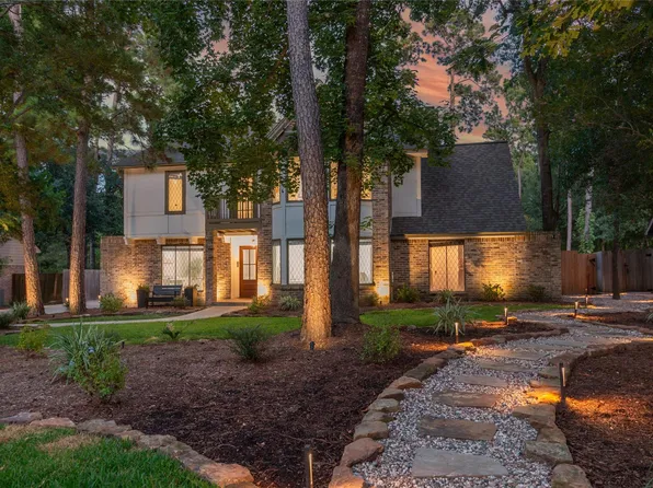 5 Thornhedge Ct, Spring, TX 77381