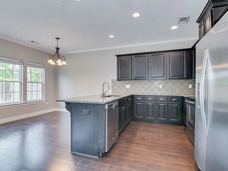 473 Brantley Cove Cir — Photo 14